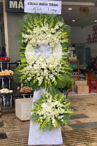 Vòng hoa tang lễ 125 Phùng Hưng