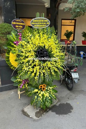 Vòng hoa tang lễ Đức Giang Long Biên